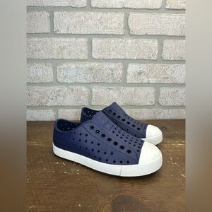 Native Shoes Jefferson Navy Blue Slip On Shoes Boys Size 10c - 0376